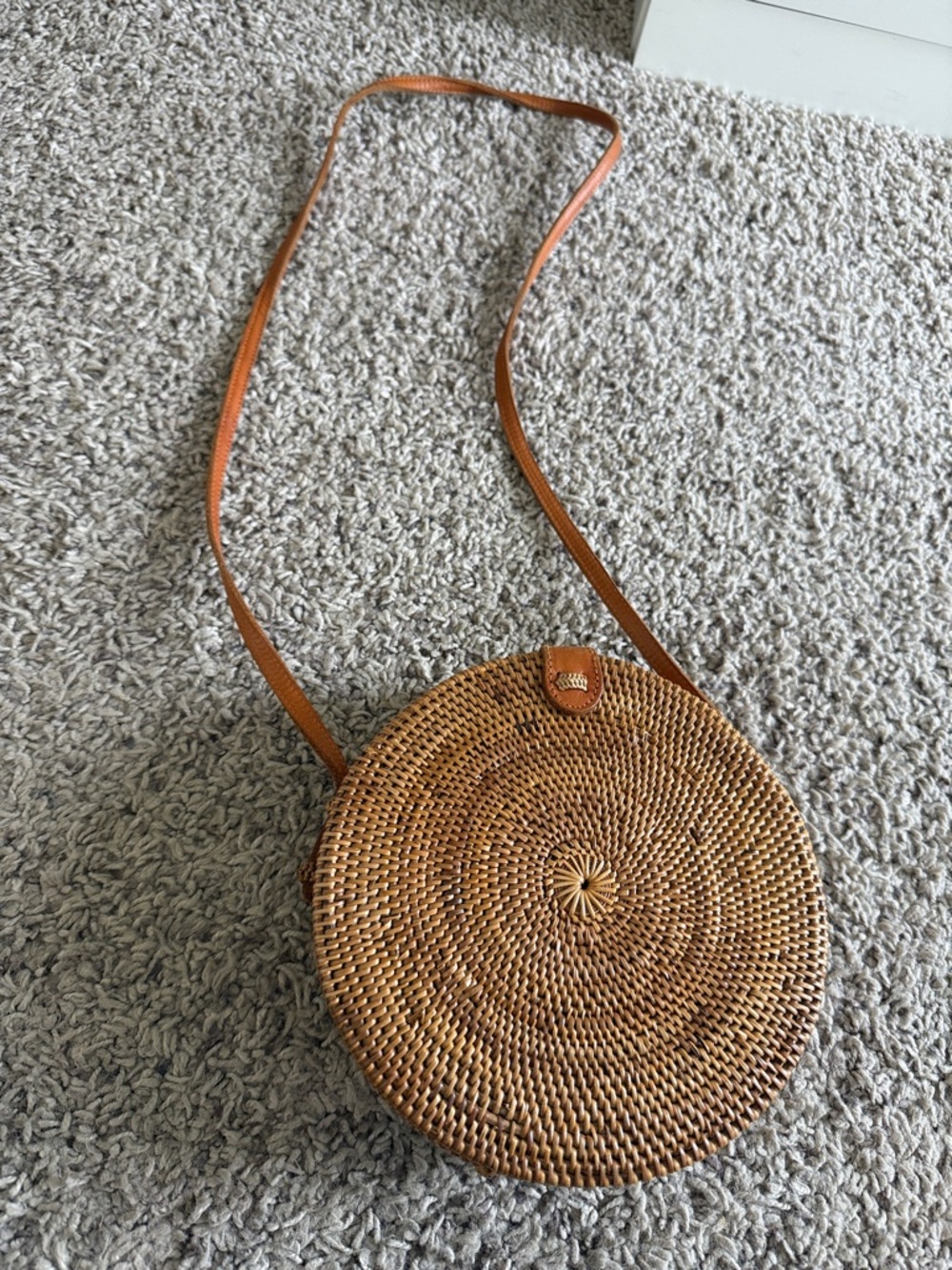 Round Woven Crossbody Bag - Tan